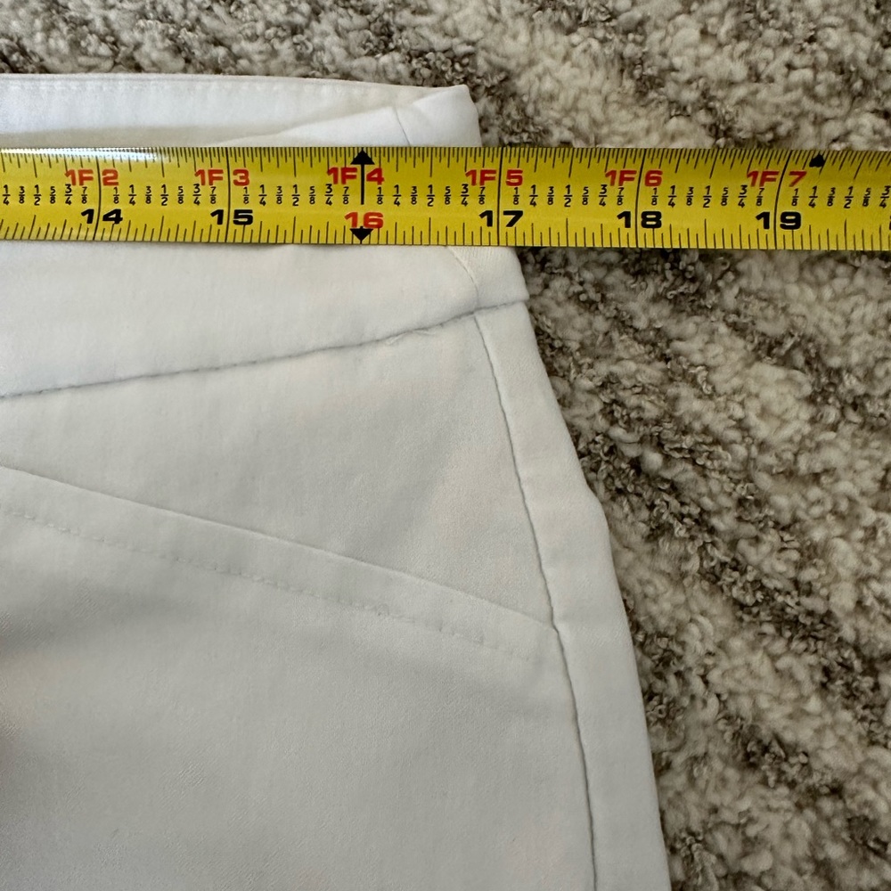 Charter Club Women's stretch Tummy Control Cropped Pants White Size 14 - Picture 6 of 9